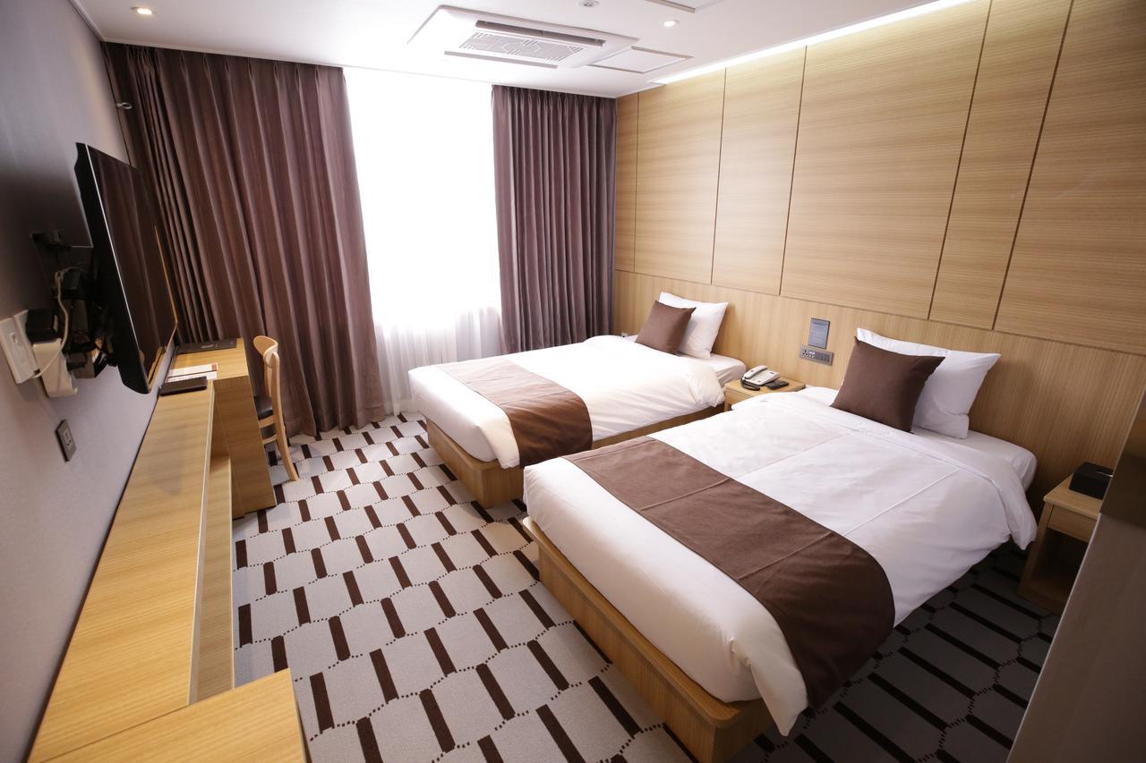 Honors Hotel Hwaseong Εξωτερικό φωτογραφία