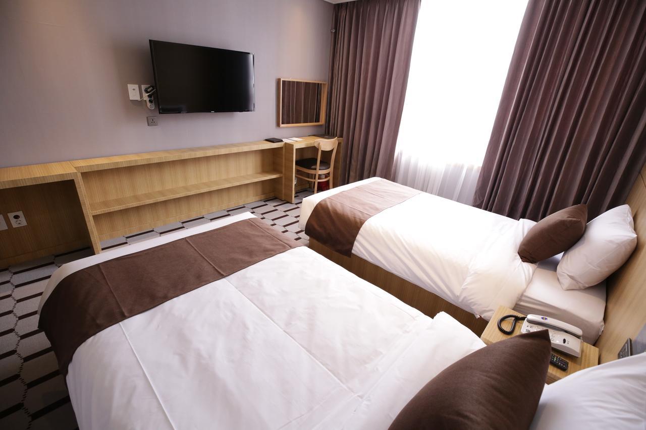 Honors Hotel Hwaseong Εξωτερικό φωτογραφία