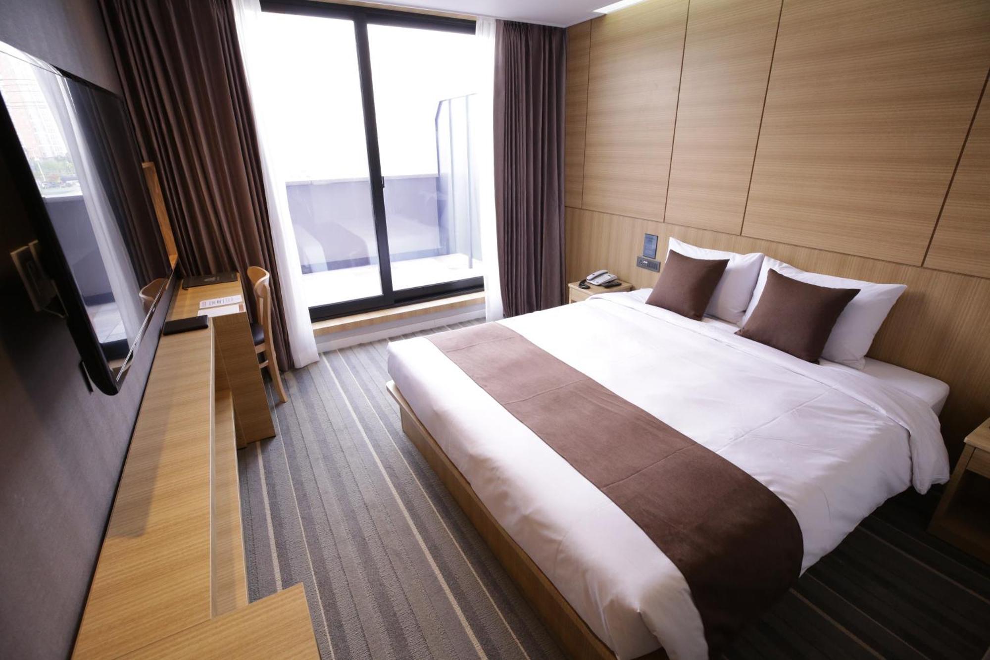 Honors Hotel Hwaseong Εξωτερικό φωτογραφία